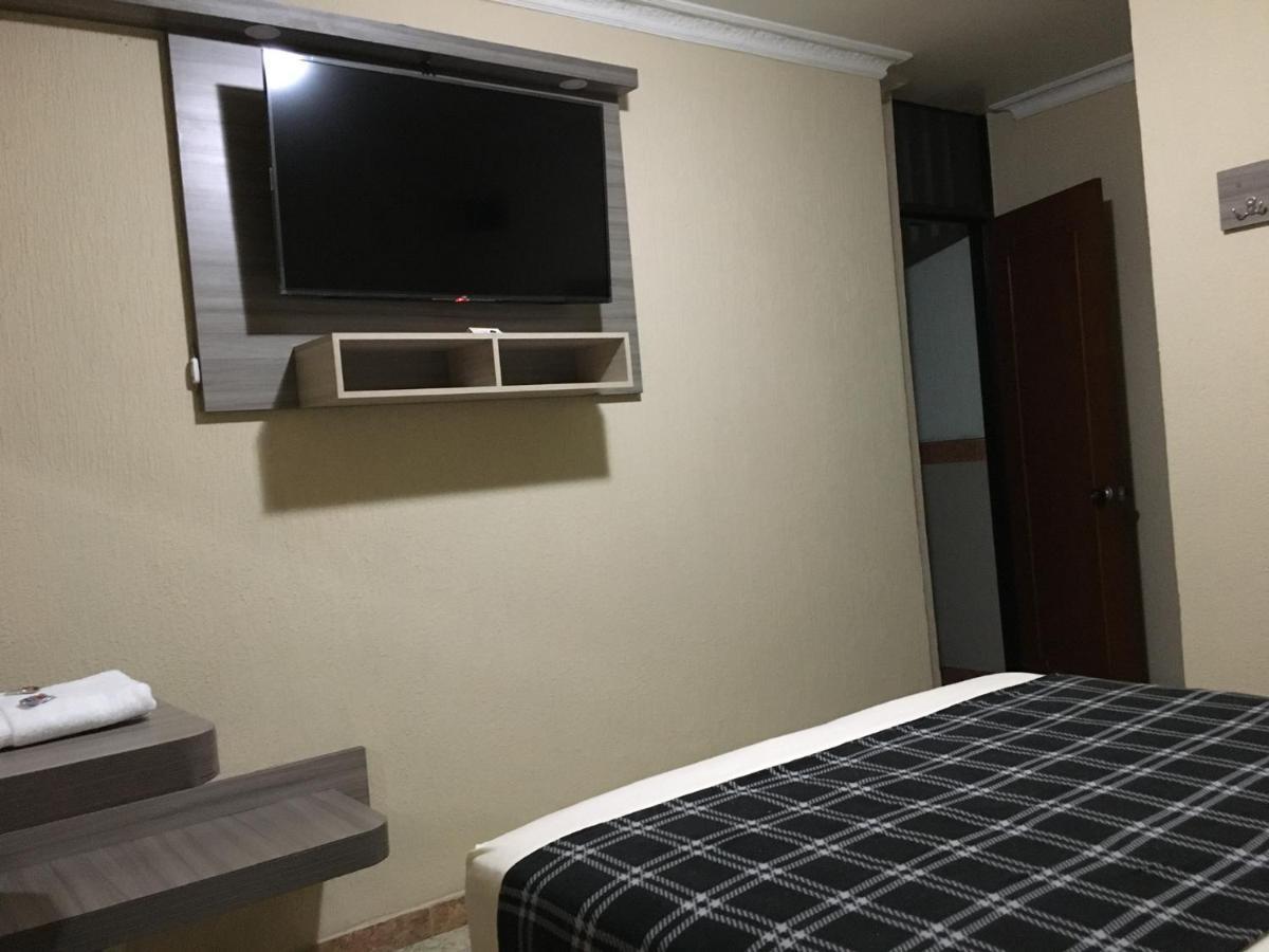 Hotel Don Juan Buga Buitenkant foto