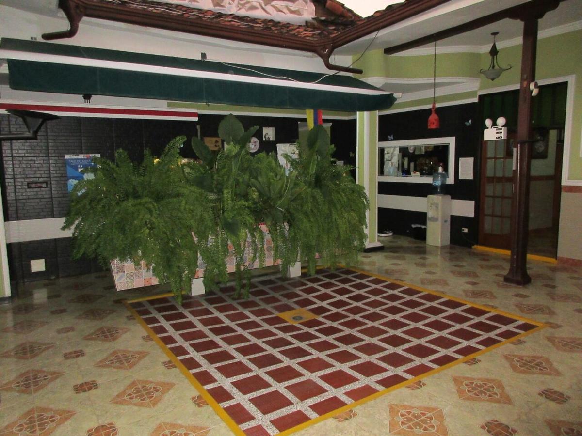 Hotel Don Juan Buga Buitenkant foto